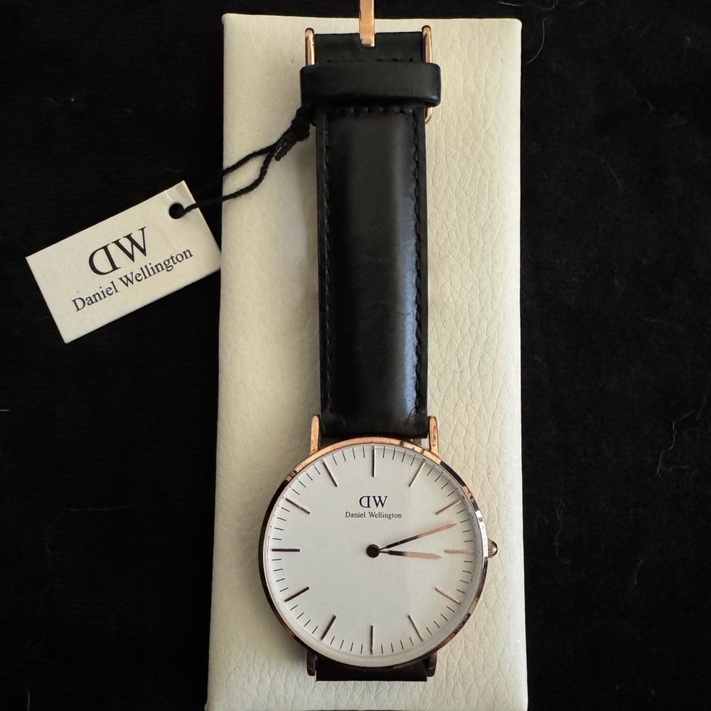 Daniel Wellington Women’s Classic Sheffield Watch